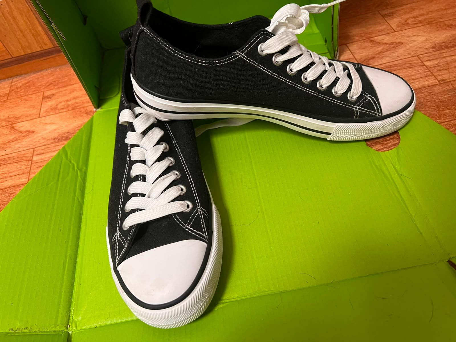 Zapatillas urbanas de lona en color negro