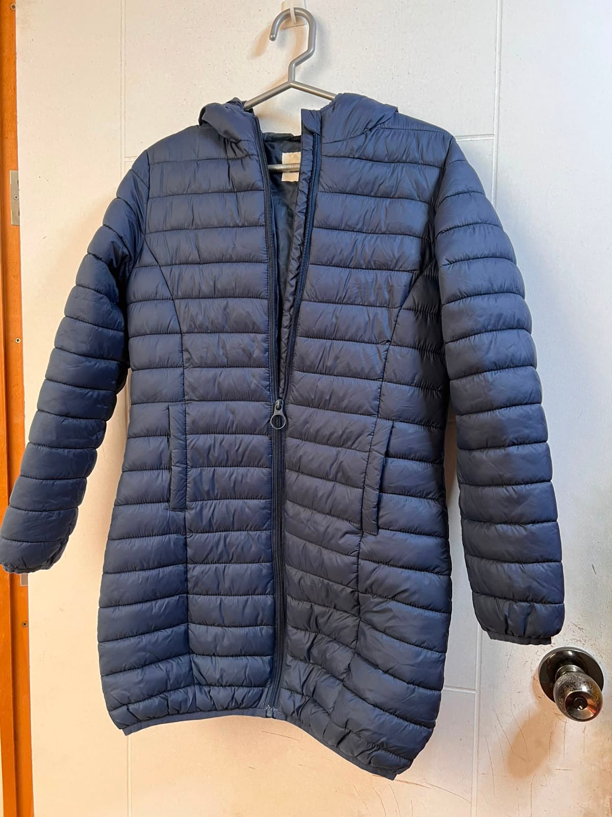 Casaca Parka Larga Acolchada con Capucha
